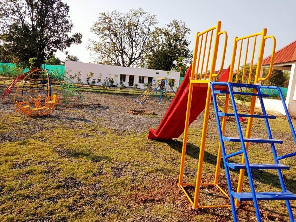 The Infinity Pench Resort Khawāsa Esterno foto